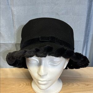 Vintage 1970s BOUTIQUE by KATES Elegant Black Women's Hat with real Fur Trim